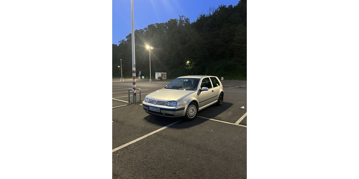 VW Golf 4 90.000 km 2.000 &euro; Wuppertal 42275