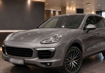 Porsche Cayenne 182.000 km 25.900 &euro; Essen 45279