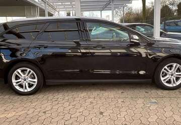 Ford Mondeo 152.000 km 8.950 &euro; Dinslaken 46539