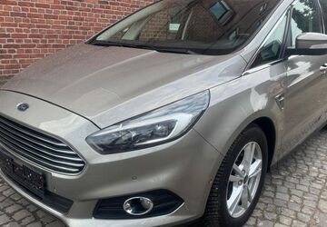 Ford S-Max 199.000 km 8.450 &euro; Recklinghausen 45657