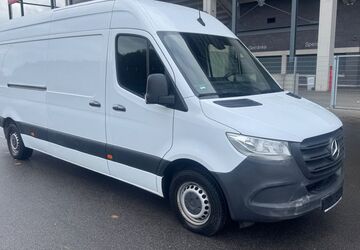 Mercedes-Benz Sprinter 198.000 km 19.900 &euro; Essen 45356