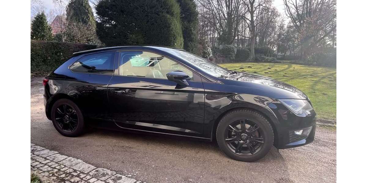 Seat Leon 71.050 km 9.990 &euro; Bochum 44879