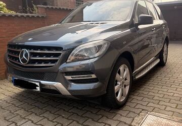 Mercedes-Benz ML 350 207.187 km 19.400 &euro; Oberhausen 46147