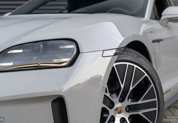 Porsche Taycan 18.900 km 103.900 &euro; Moers 47441