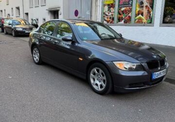 BMW 318 217.000 km 1.599 &euro; Essen 45357
