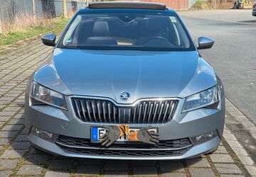 Skoda Superb 208.000 km 16.200 &euro; Sprockhövel 45549