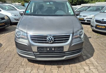 VW Touran 232.000 km 3.499 &euro; Essen 45356