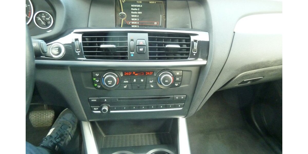 BMW X3 2.0 D x drive Autom. Pano Leder Lachschäden 313.000 km 8.700 &euro; Ratingen 40885