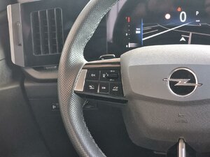 Opel Astra Elegance Navi LED Kamera Alu Allwetterr. AGR 27.055 km 19.870 &euro; HAAN 42781