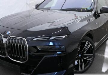 BMW 740 7.601 km 84.270 &euro; Essen 45134