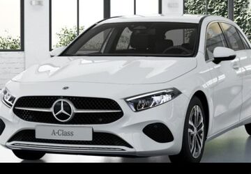 Mercedes-Benz A 180 9.900 km 34.990 &euro; Duisburg 47138