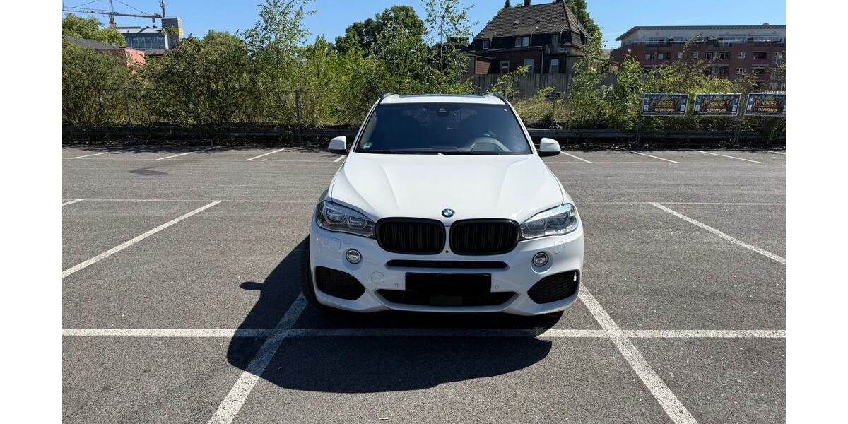 BMW X5 105.576 km 39.999 &euro; Herne 44629