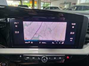 Opel Mokka-e e Ultimate Winterp. Navi Pro Dach schw. Un 14.071 km 22.690 &euro; HAAN 42781