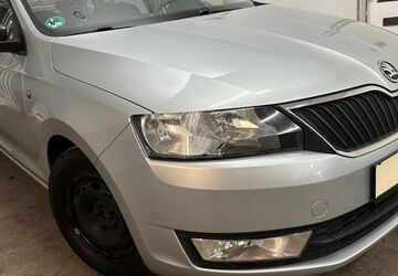 Skoda Rapid 130.000 km 6.900 &euro; ESSEN 45326