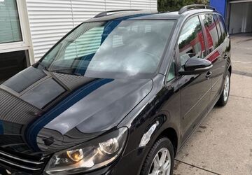 VW Touran 218.000 km 7.900 &euro; Essen 45143