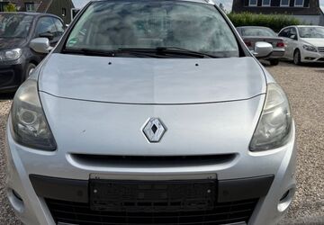 Renault Clio 189.000 km 2.400 &euro; Essen 45355