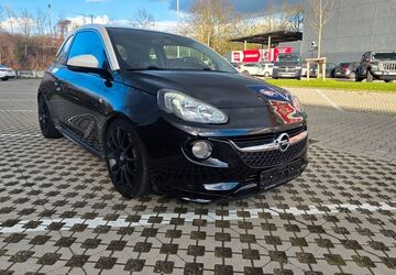 Opel Adam 117.000 km 6.990 &euro; Essen 45145