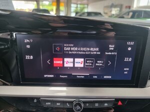 Opel Mokka-e e Ultimate Winterp. Navi Pro Dach schw. Un 14.071 km 22.690 &euro; HAAN 42781