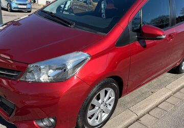 Toyota Yaris 78.000 km 7.990 &euro; Recklinghausen 45651