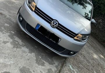 VW Touran 225.000 km 8.700 &euro; Wuppertal 42327