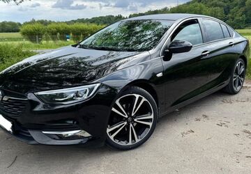 Opel Insignia 138.000 km 9.800 &euro; Essen 45289