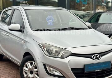 Hyundai i20 83.000 km 5.690 &euro; Oberhausen 46049
