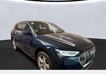 Audi e-tron 77.689 km 29.880 &euro; Oberhausen 46047