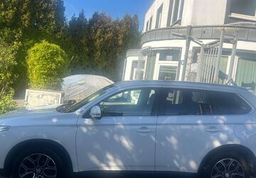 Mitsubishi Outlander 225.000 km 7.800 &euro; Essen 45326