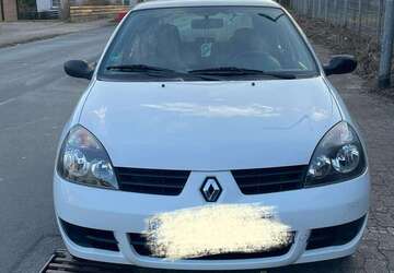 Renault Clio 140.000 km 2.000 &euro; Essen 45143