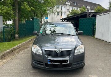 Skoda Fabia 153.000 km 1.800 &euro; Essen 45355