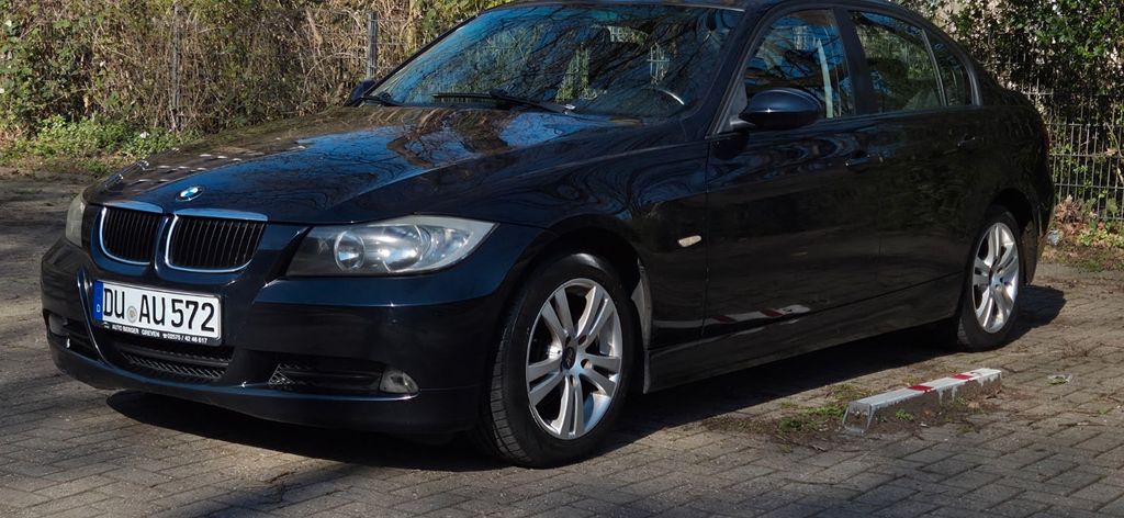 BMW 318 234.000 km 2.950 &euro; Duisburg 47139
