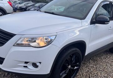 VW Tiguan 140.000 km 7.499 &euro; Essen 45355