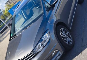 VW Touran 80.500 km 16.000 &euro; Essen 45147
