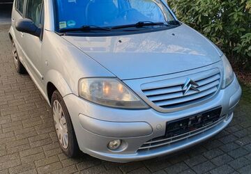 Citroen C3 128.229 km 2.499 &euro; Essen 45144