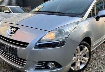 Peugeot 5008 118.000 km 5.490 &euro; Duisburg 47059