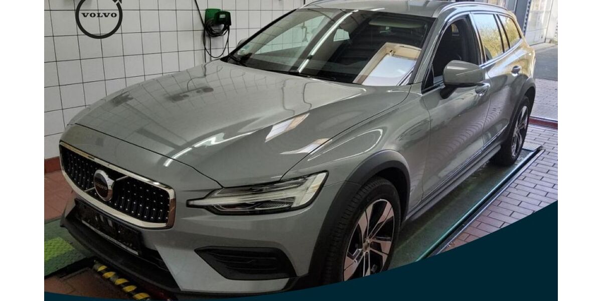 Volvo V60 Cross Country 28.011 km 38.550 &euro; Essen-Kray 45309