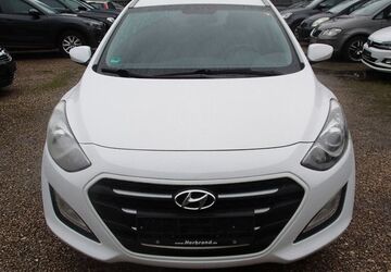 Hyundai i30 212.000 km 4.799 &euro; Oberhausen 46149