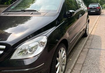 Mercedes-Benz B 200 114.800 km 4.400 &euro; Essen 45309