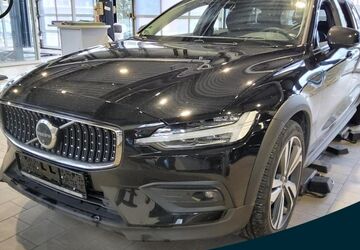 Volvo V60 Cross Country 12.040 km 45.990 &euro; Essen-Kray 45309