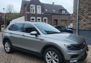 VW Tiguan 128.600 km 20.900 &euro; Duisburg 47119