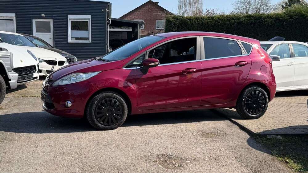 Ford Fiesta 223.200 km 2.999 &euro; Marl 45770