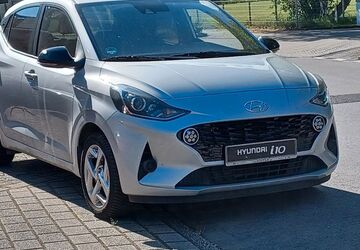 Hyundai i10 4.975 km 12.990 &euro; Duisburg 47269