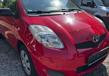 Toyota Yaris 117.000 km 5.299 &euro; Wuppertal 42279