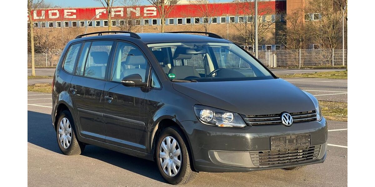 VW Touran 126.200 km 5.950 &euro; Essen 45356