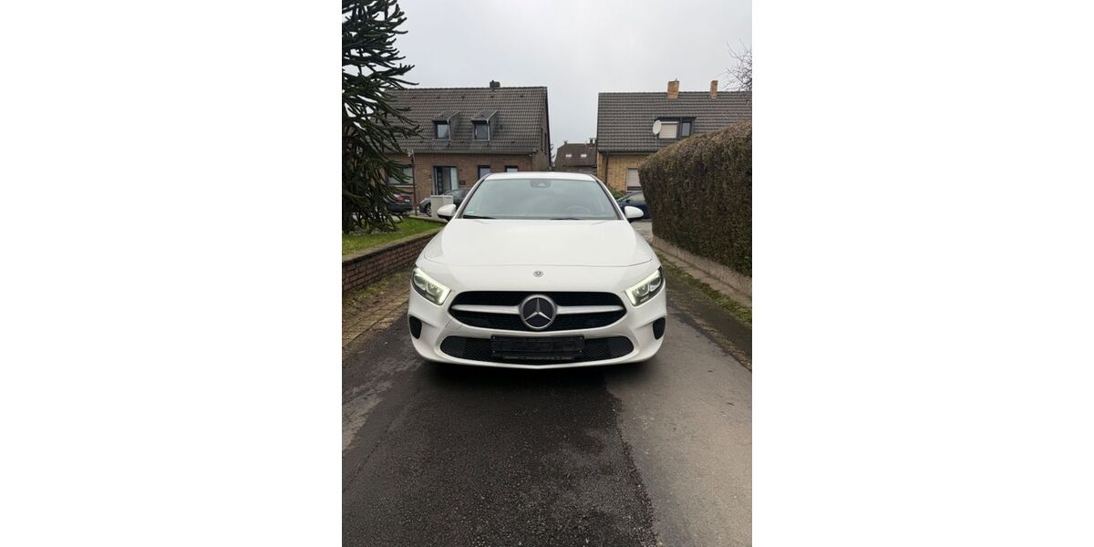 Mercedes-Benz A 180 283.000 km 12.500 &euro; Moers 47441