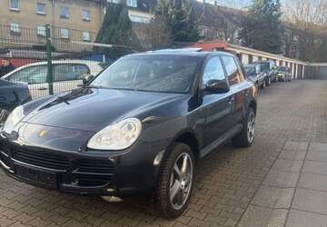Porsche Cayenne 180.000 km 8.500 &euro; Essen 45143
