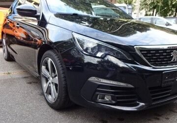 Peugeot 308 111.400 km 9.800 &euro; Essen 45276