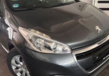 Peugeot 208 105.000 km 4.990 &euro; ESSEN 45326