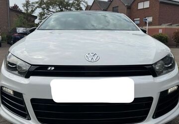 VW Scirocco 74.000 km 17.750 &euro; Essen 45356
