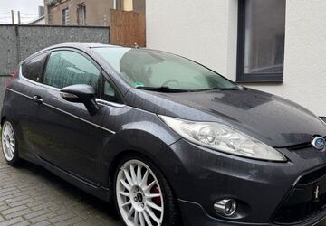 Ford Fiesta 204.284 km 3.250 &euro; Recklinghausen 45663